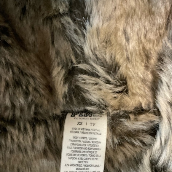 2014 PINK Victoria's Secret Faux Fur Jacket - Picture 5 of 13